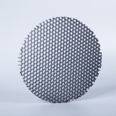 حجم الخلية الطبيعي 3.20 ملم الشبكة عسل الألومنيوم يستخدم للضوء مضاد LED