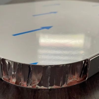PVDF طلاء ألومنيوم حليب الميزان اللوحة للجدار الستار والبناء