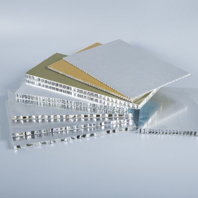 بناء طبقة PE و PVDF 1 2 ألومنيوم ألواح عسل