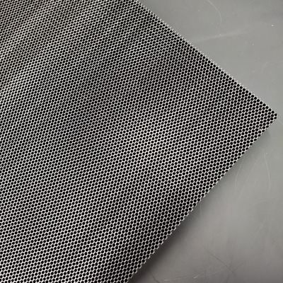 حجم الخلية الصغير جداً 0.8mm حجم الخلية 304 316L
