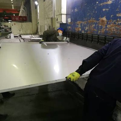 الفولاذ المغلفة الألومنيوم عسل الحشرة الليزر سرير 1300x2500mm