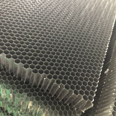 هيكساجونال الموسعة الألومنيوم حبيب العسل النواة الكبيرة الحجم 1500x2000mm