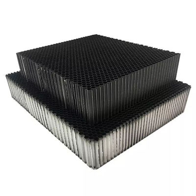 Al5052 الشبكة المعدنية للعشب مع 15MPa قوة عالية تستخدم في مجال الطيران والفضاء