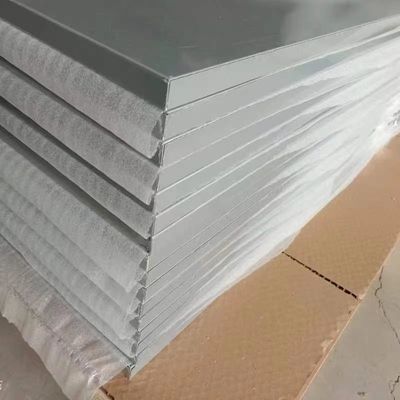 ثني وتغليف الحافة ألومنيوم ألواح عسل الفجل ألومنيوم ألواح شطيرة عسل الفجل