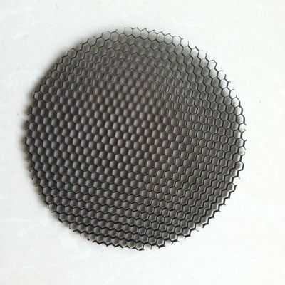 المخصصة الألومنيوم شبكة عسل الشوكة قطر النواة 80mm للضوء المروري