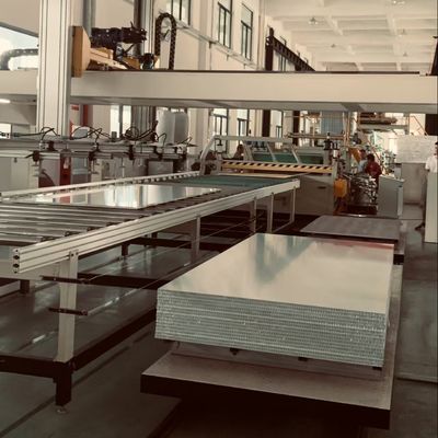 خط إنتاج مستمر للوحات الألومنيوم العسل مع قدرة 1000 قطعة في اليوم
