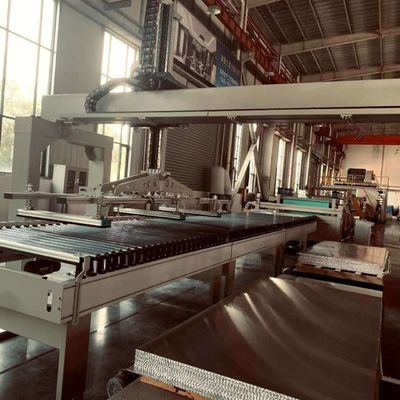 آلة عسل الصفيحة خط إنتاج مستمر ألومنيوم عسل الصفيحة المركبة خط إنتاج مستمر