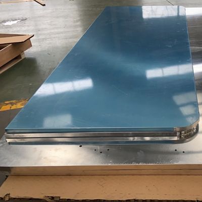 PVDF مغلفة الألومنيوم قابلة للتعديل شجر العسل شرائح ساندوتش لوحة للسيارة الخيمة العليا