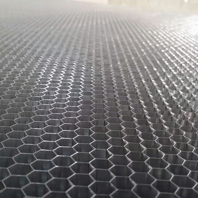 حجم كبير 2500mm الطول الألومنيوم حبيب العسل النواة لألياف الكيميائية الآلات لوحة المصلح