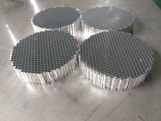 30 ملم القماش الدائري الألومنيوم العسل الحشيش لفائدة المعدات مولد الأكسجين