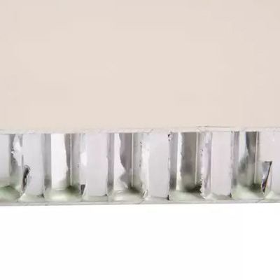 PE PVDF طلاء ألومنيوم ألواح العسل ، ألواح بناء العسل