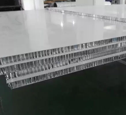 1000x2000mm FRP لوحات عسل الحشيش للطاقة الجديدة شاحنة الجسم