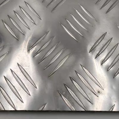 لوحات الأرضية المضادة للنزلق من الألومنيوم 1300x2000mm