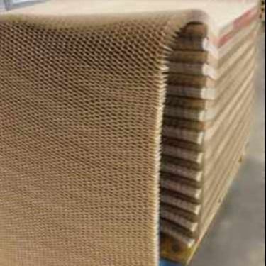 الشريط المكشوف من ورق الكرافت المستمر 600x2000mm 25mm الخلية Szie