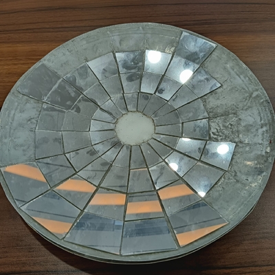 يتم استخدام ألواح الألومنيوم الخفيفة والقوية في الألواح الشمسية